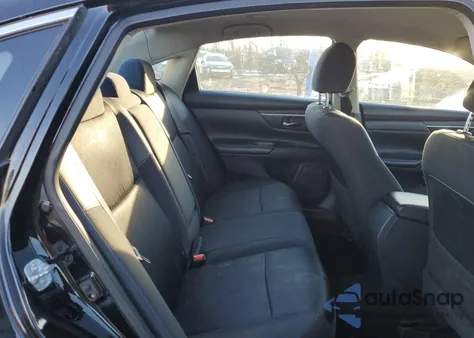 2016 Nissan Altima 2.5 z USA, uszkodzony, nr VIN 1N4AL3AP2GC191332